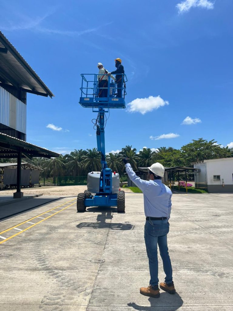 Inspección de certificación y capacitación como operador de plataforma móvil de trabajo elevado - Manlift 